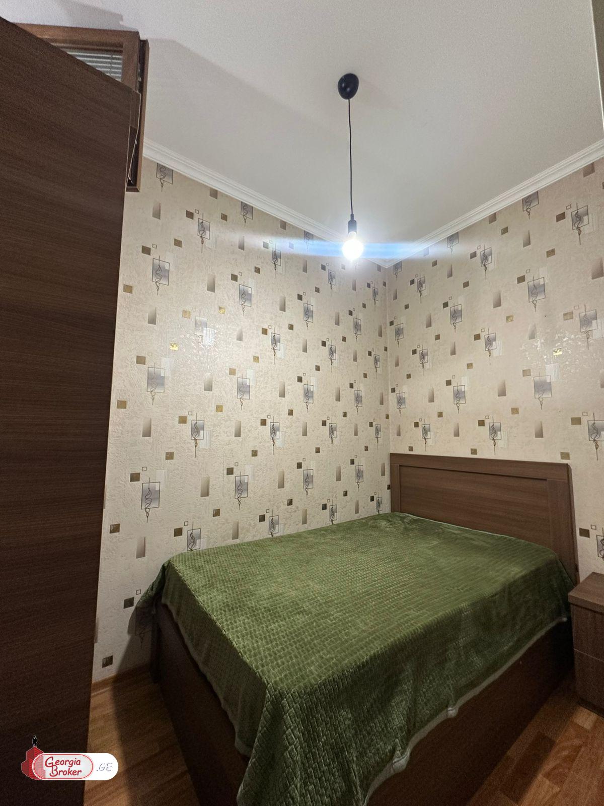 nearly repaired 3-room apartment for sale